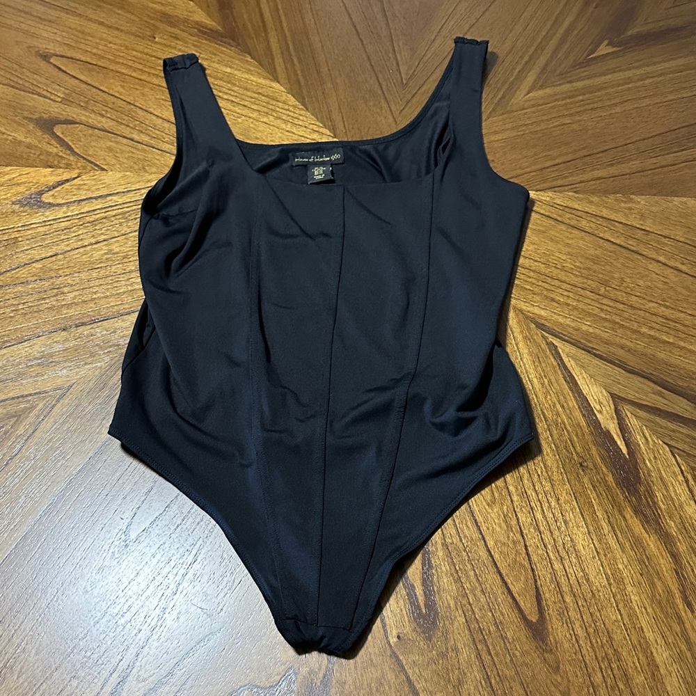 House of Harlow 1960 Black Scoop-Neck Bodysuit